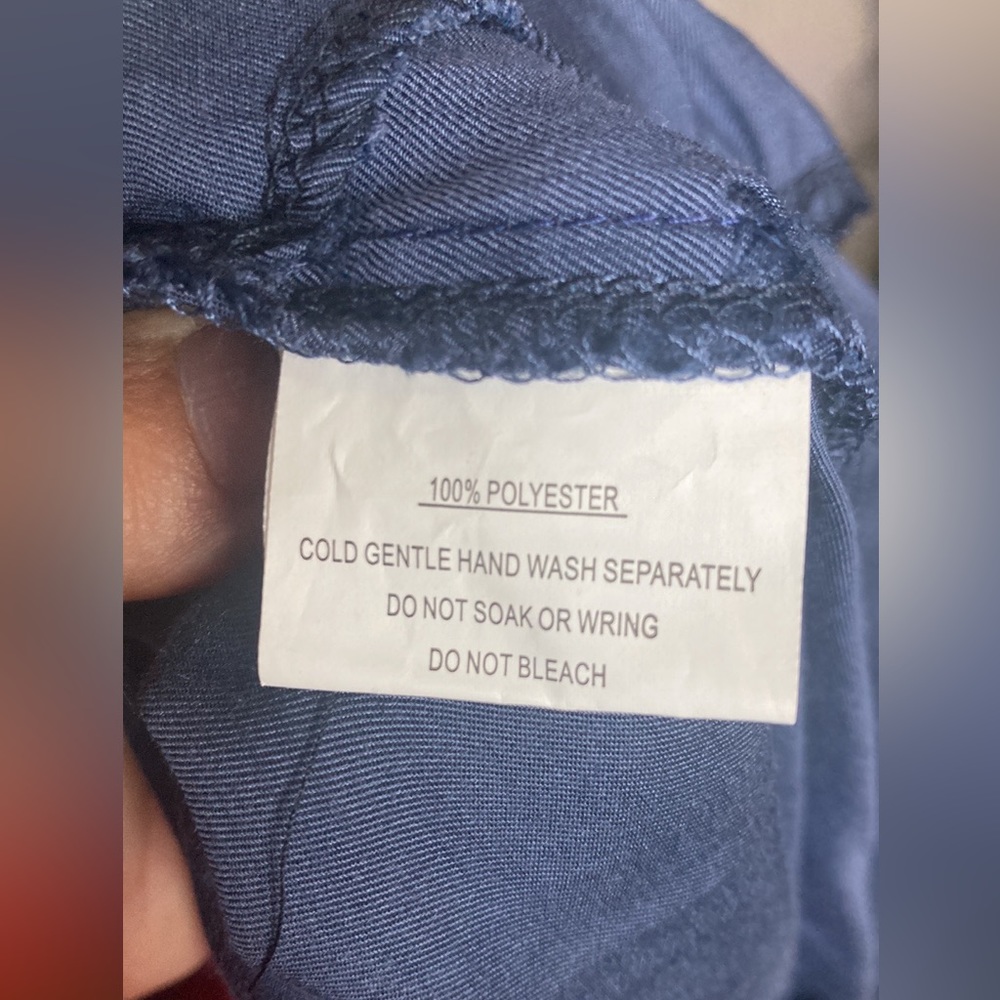 Blue jumper long sleeve, very silky feel. Size small, - Picture 8 of 9